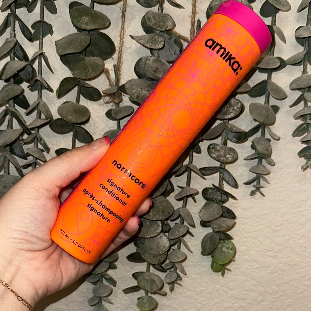 Amika Normcore Signature Conditioner